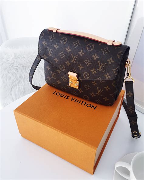 lv pochette mini size|lv pochette métis.